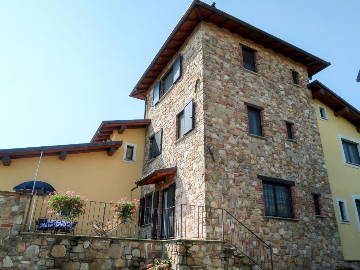 Holiday Home La Corte Bricca - Trilo Torretta By Interhome Castana  Екстер'єр фото