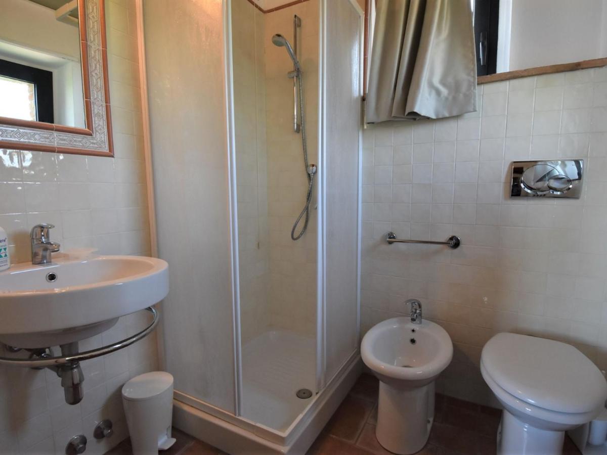 Holiday Home La Corte Bricca - Trilo Torretta By Interhome Castana  Екстер'єр фото