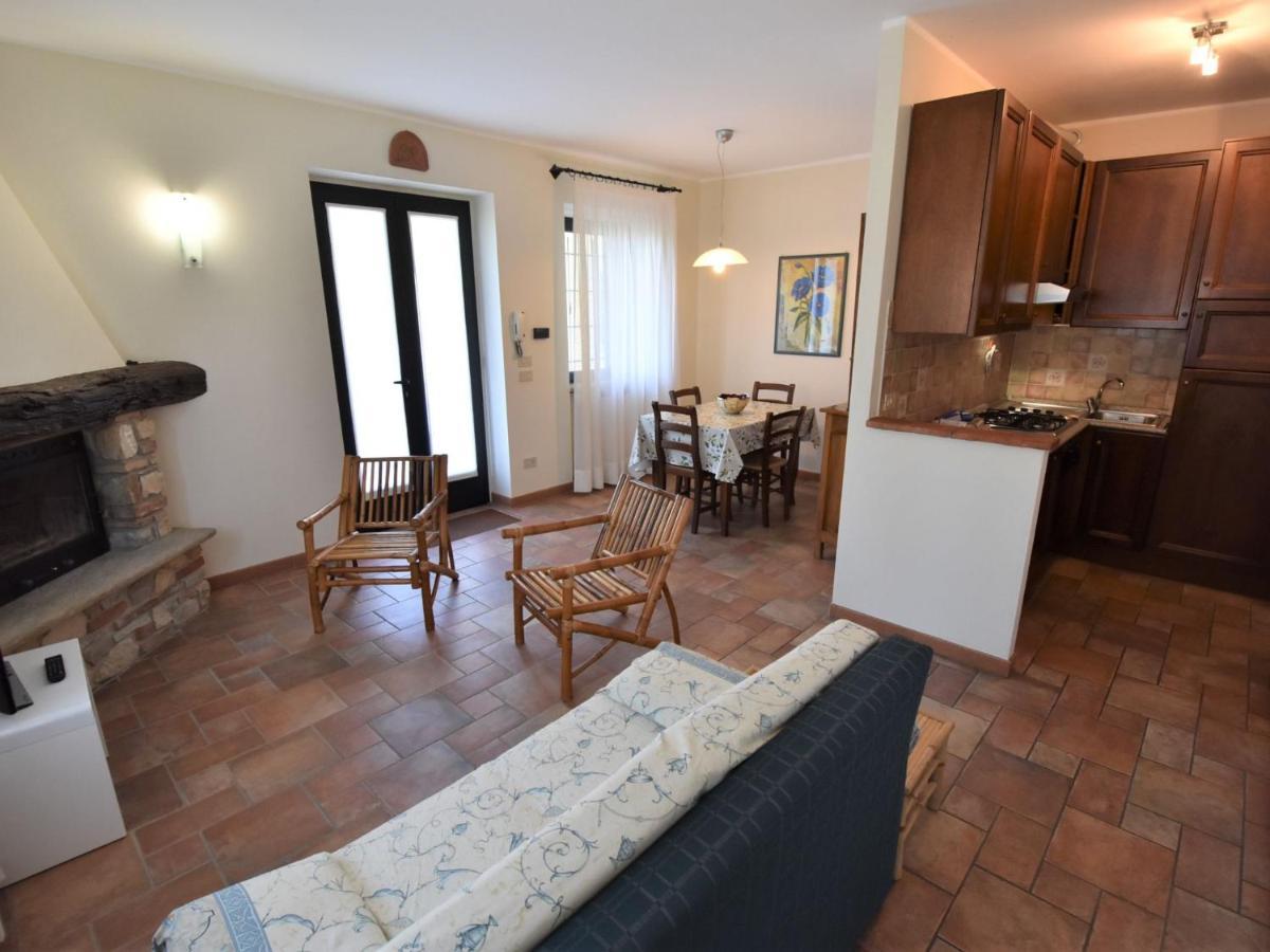 Holiday Home La Corte Bricca - Trilo Torretta By Interhome Castana  Екстер'єр фото